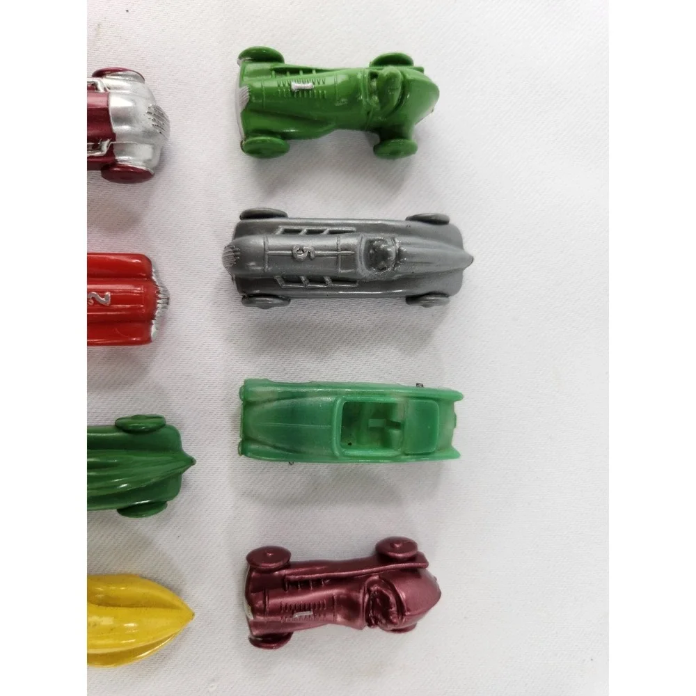 8 VINTAGE KELLOGGS SUGAR PUFF CEREAL‎ Racing Cars 1950s TOYS Plastic Collectible
